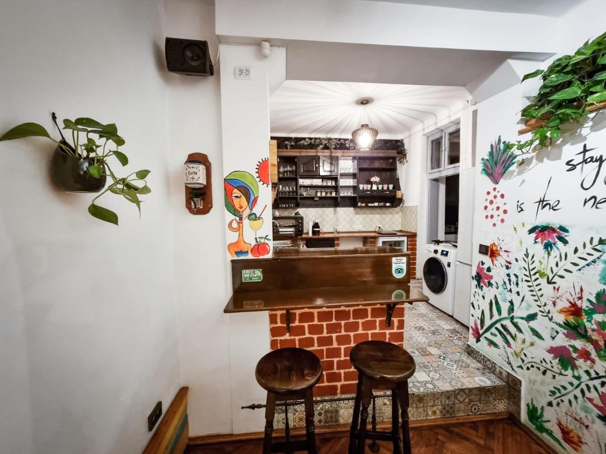 Home Central Apartment Brasov Exterior photo